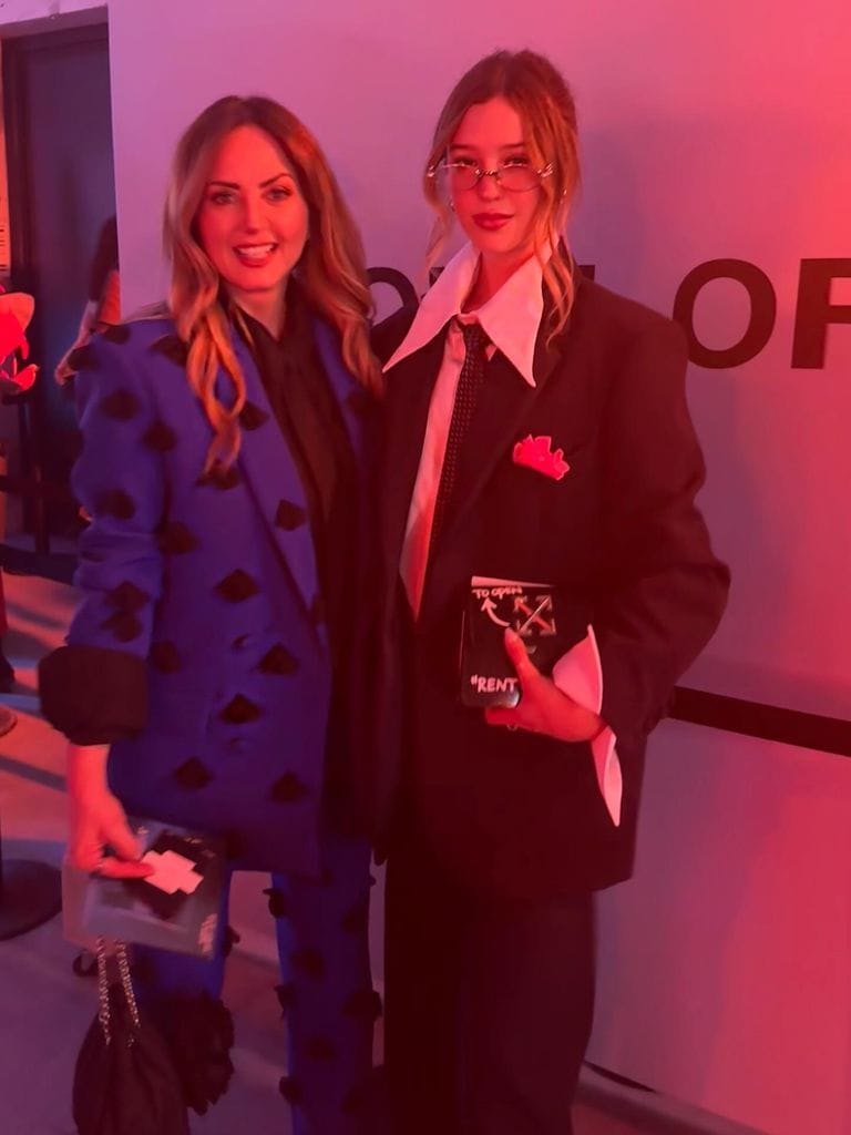 Andrea y Mía, guapísimas en el desfile de Raquel Orozco