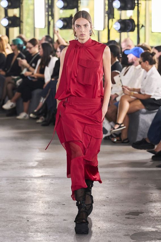 sacai037a