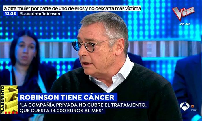 Michael Robinson durante la entrevista con Susana Griso