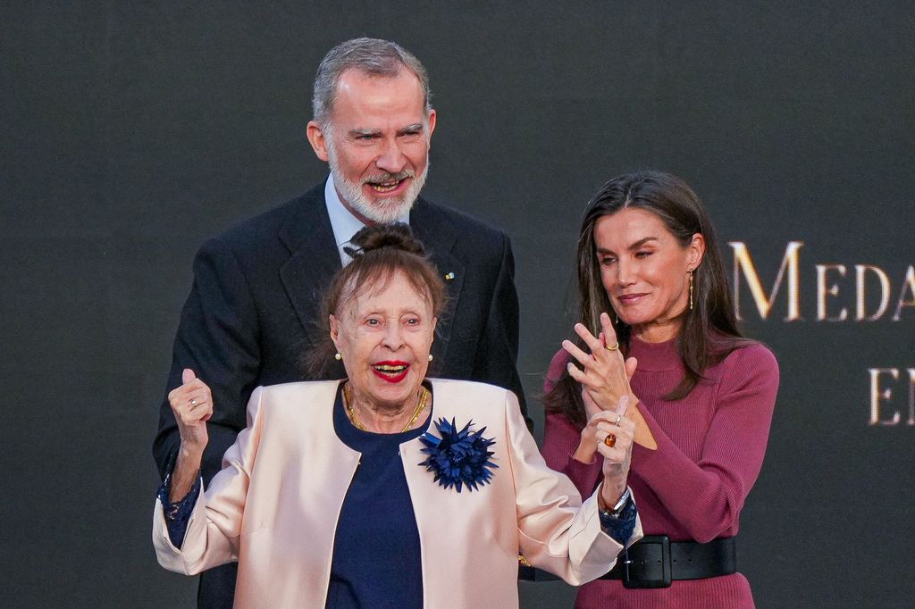 Gema Cuervo, con los Reyes Felipe y Letizia en la entrega de las Medallas al Mérito en las Bellas Artes de 2023