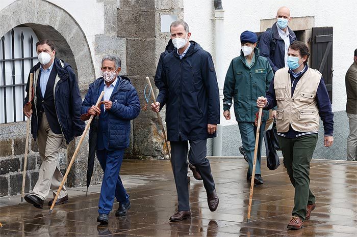 rey Felipe y reina Letizia en Roncesvalles