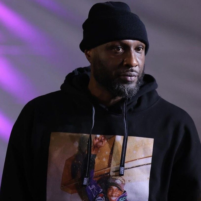 Lamar Odom fue detenido por manejar bajo la influencia del alcohol.