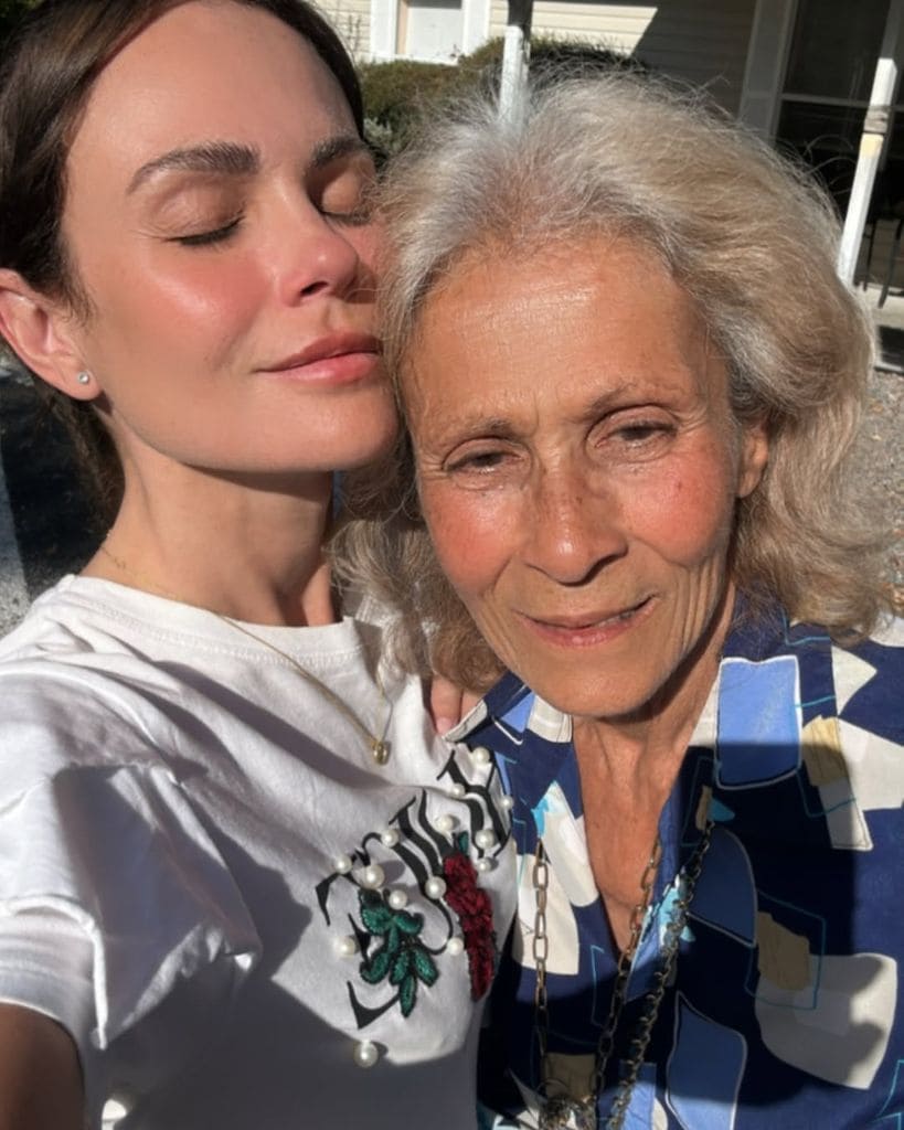 Laura Carmine compartió que no se sentía lista para aceptar que su mamá poco a poco perdía sus recuerdos juntas.