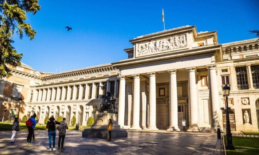 Fachada de Velázquez del Museo del Prado
