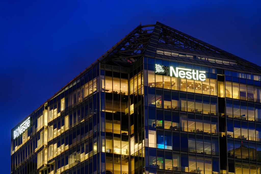 Nestlé investiga el paradero del camión mientras las chocolatinas siguen sin aparecer.