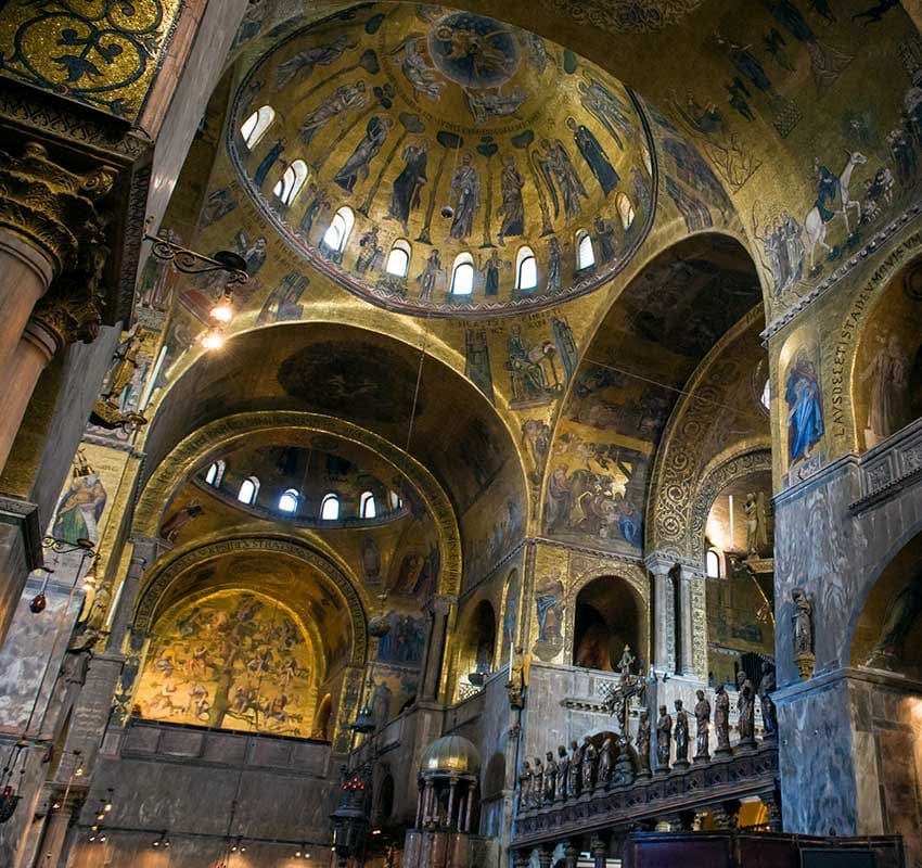 Interior de la iglesia de San Marco, Venecia