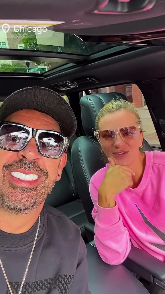 Jorge D'Alessio y su novia Daniela Arjona de visita en Chicago.