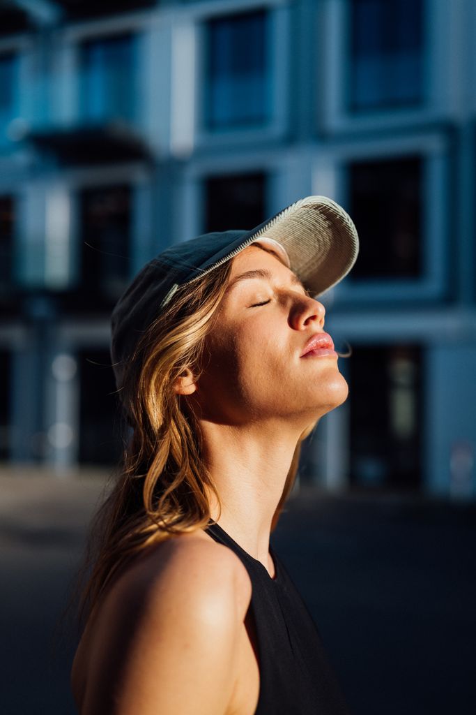 chica sol cara
