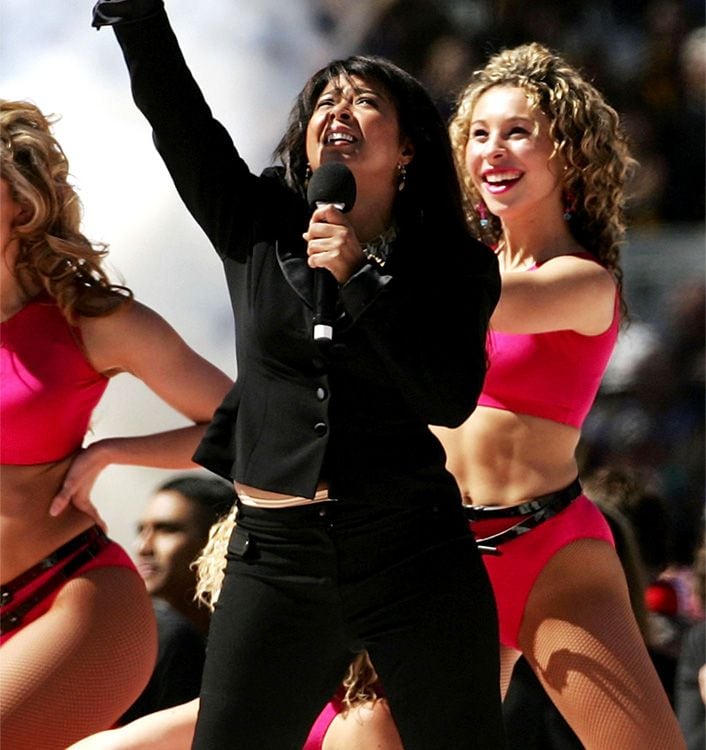 Irene Cara durante una actuación