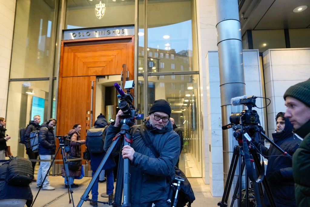Medios de comunicación en el interior de los juzgados
