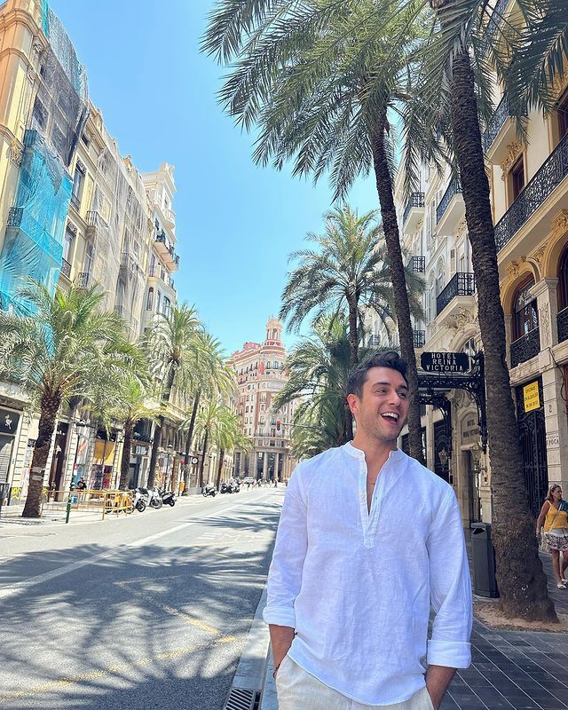 Onur Seyit Yaran ('Hermanos') de vacaciones en Vale ncia