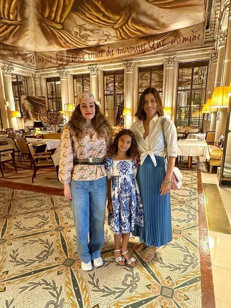 Bárbara Coppel compartió varias entrañables imágenes al lado de su mamá y de su hija.