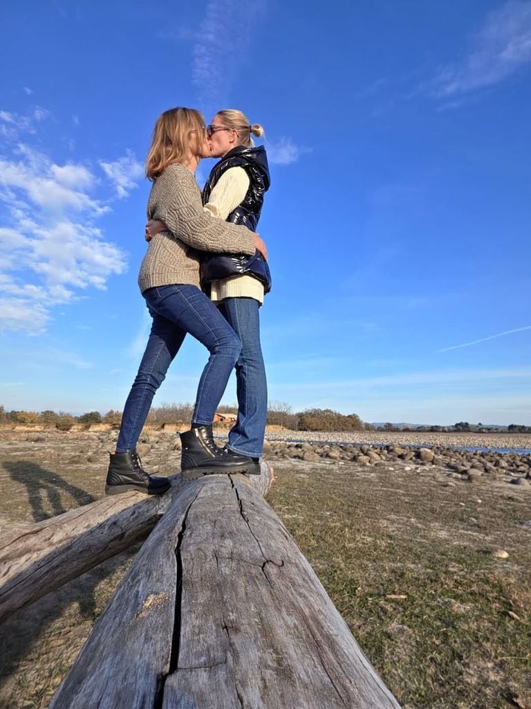 Entre firmas y proyectos, la pareja ha consolidado su amor con la compra de una casa
