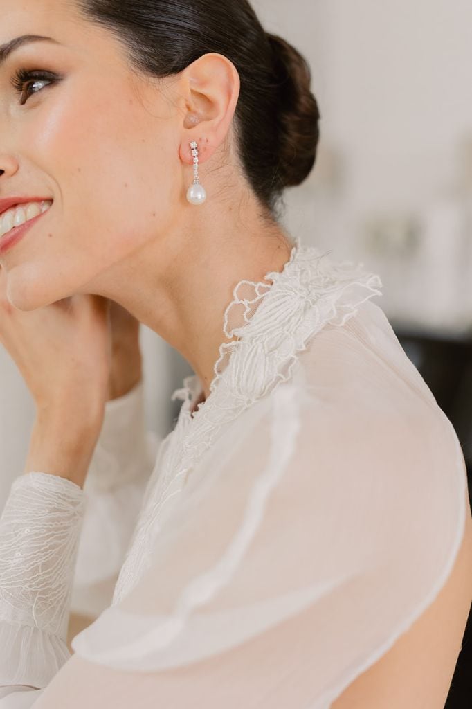 La boda de Elena con vestido de Inés Lacasa
