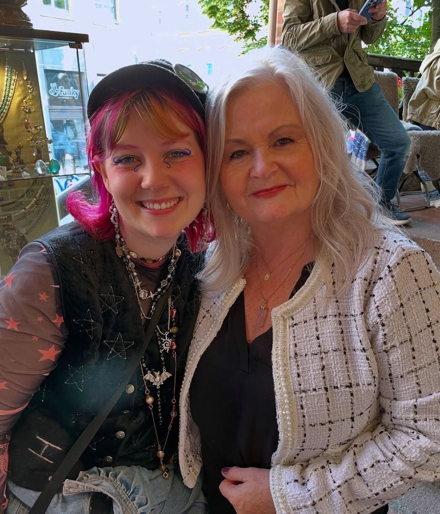 Marianne Behn, con su nieta Maud Angelica