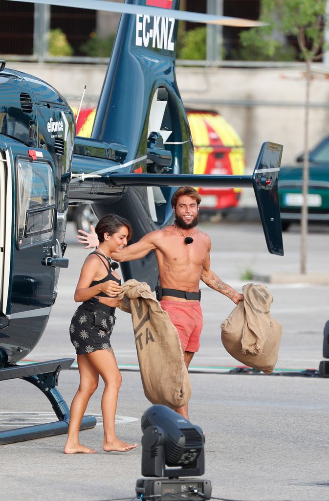 Montoya y Anita llegan a España tras Supervivientes