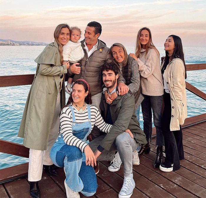 Gaby con la familia Pombo