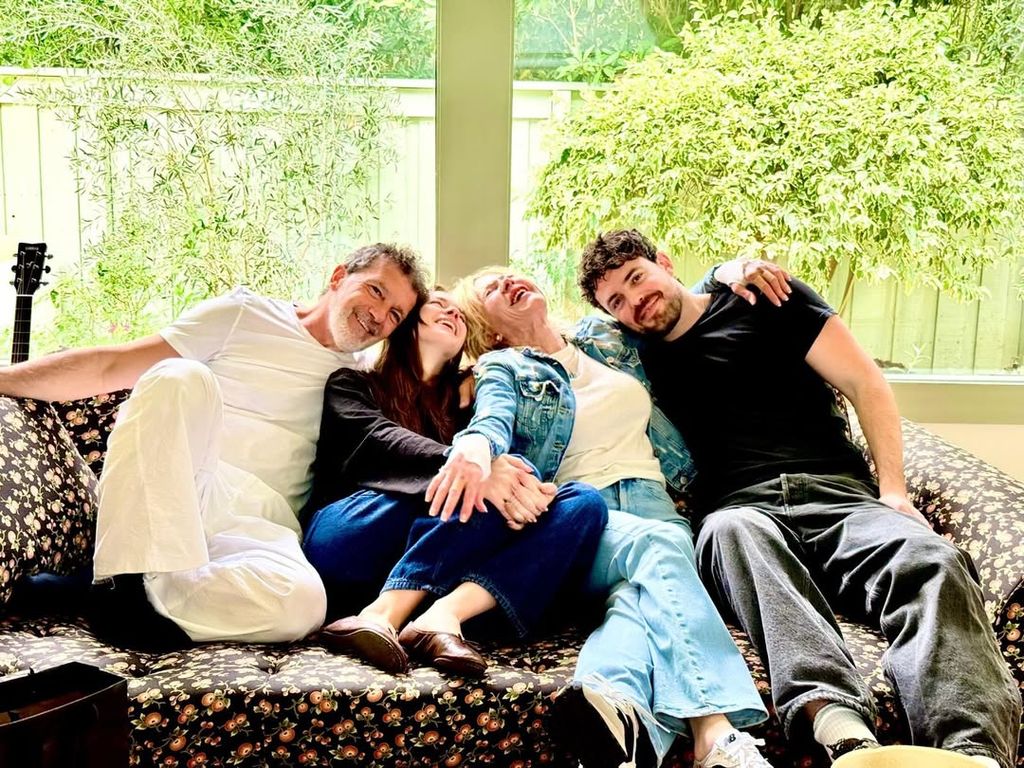 Antonio Banderas junto a su hija, su exmujer y su yerno.