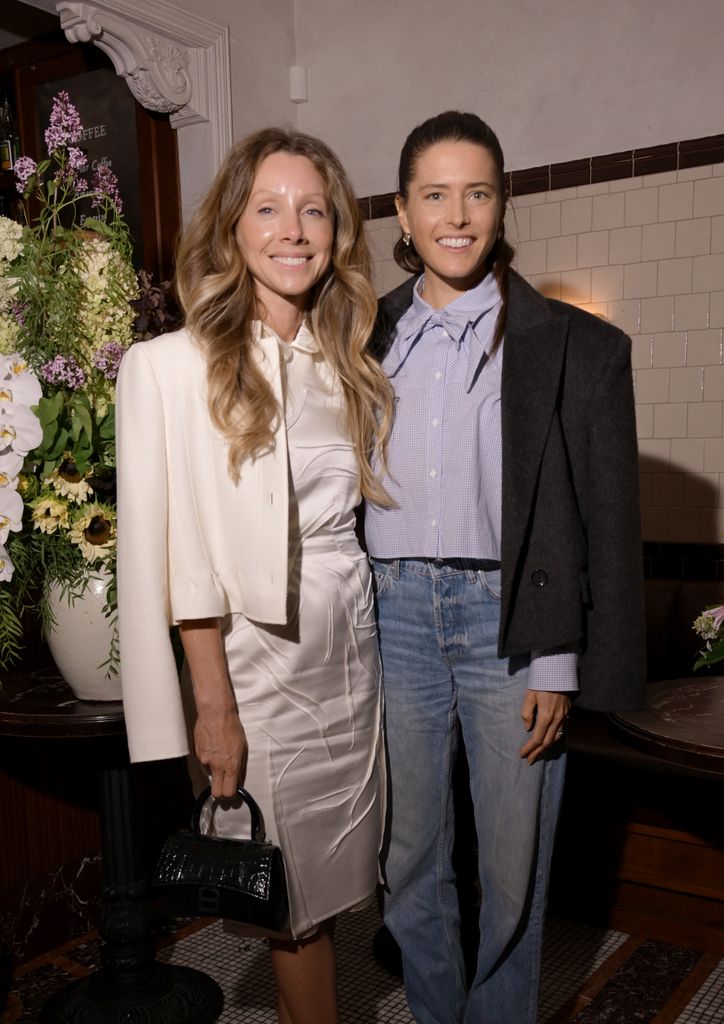 Cassandra Thurswell y Anna Doherty 