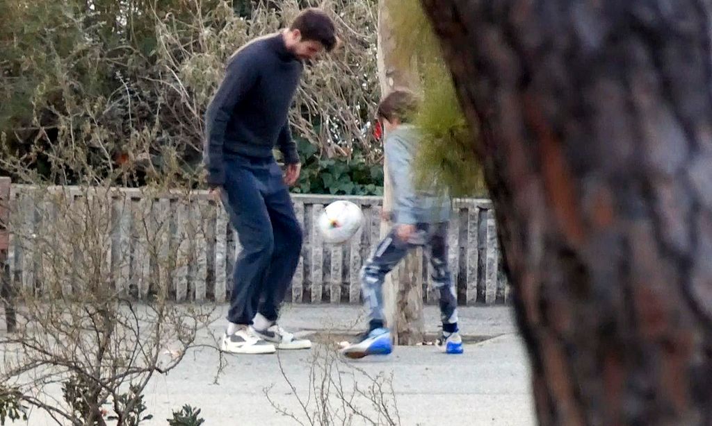 Gerard Piqué con Milan