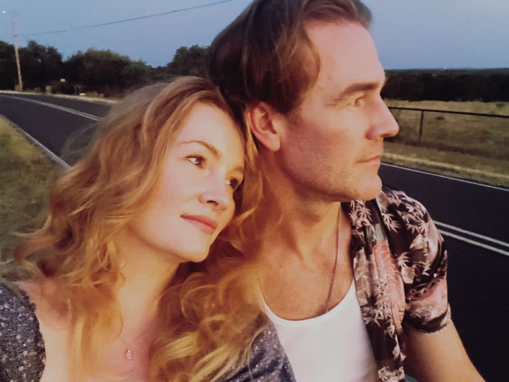 La viuda de James Van Der Beek comparte un desgarrador mensaje a tres meses de la partida del actor.