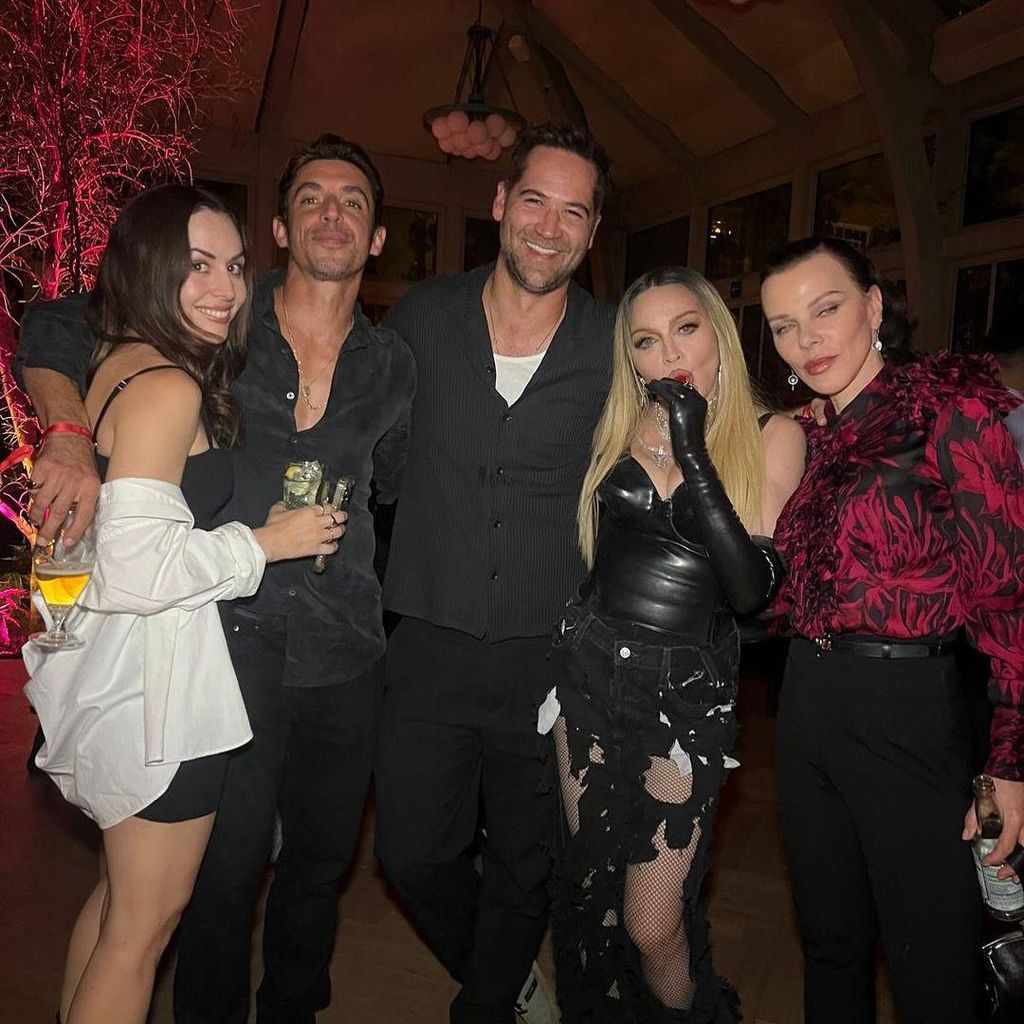 Madonna, Zuria Vega, Alberto Guerra, Debi Mazar y Manuel Garcia Rulfo