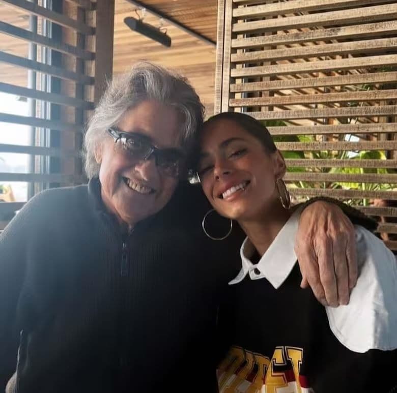 Tini Stoessel ha contado siempre con el apoyo incondicional de su padre, el productor Alejandro Stoessel. 