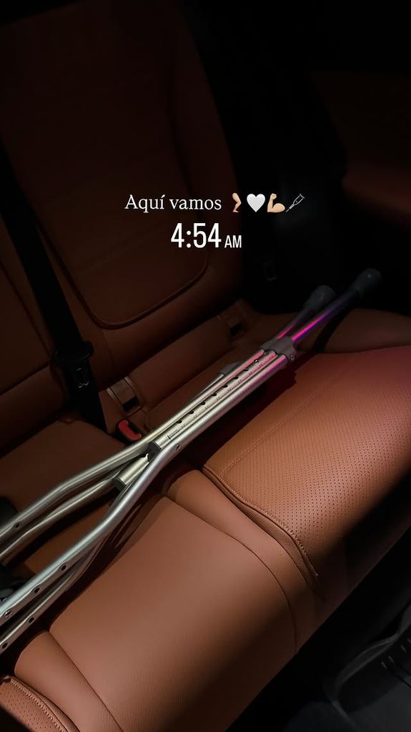 Por la mañana, Michelle Salas compartió que ya se encontraba en camino para el hospital