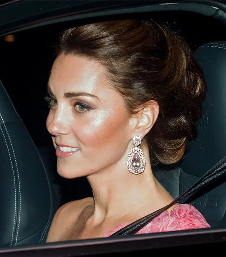 Kate Middleton y su look para ir de boda real en Jordania