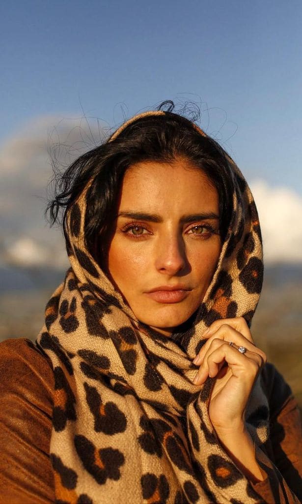 Aislinn Derbez