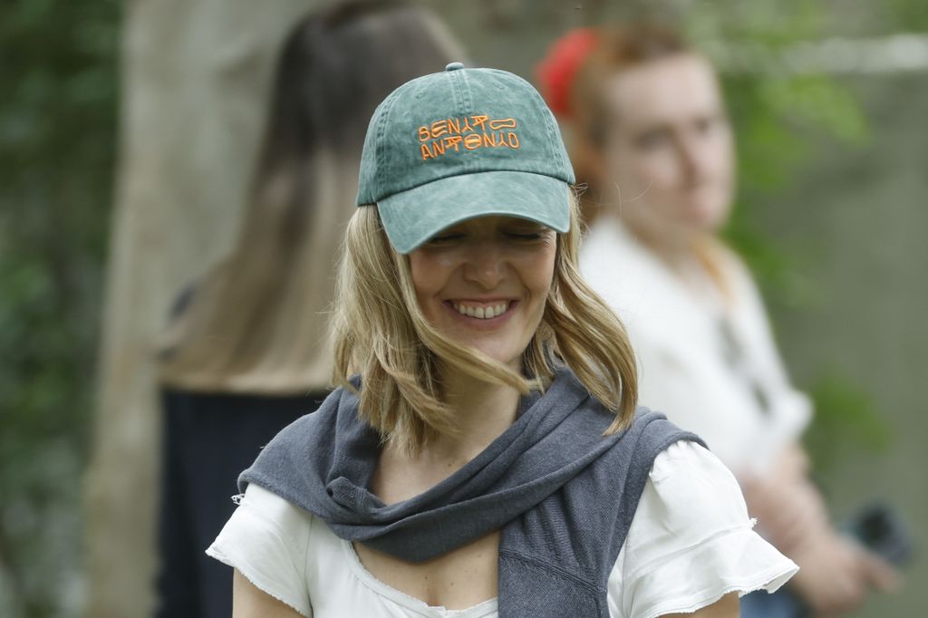 Marta Ortega, la primera en estrenar una prenda de Zara x Bad Bunny, en el Longines Global Champions Tour de Madrid