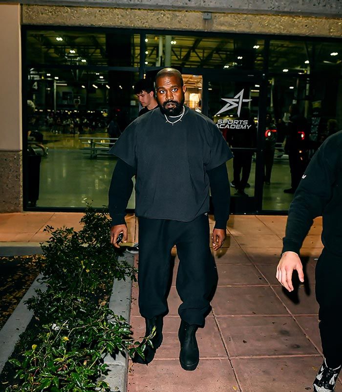 Kim Kardashian y Kanye West en el partido de su hijo Saint