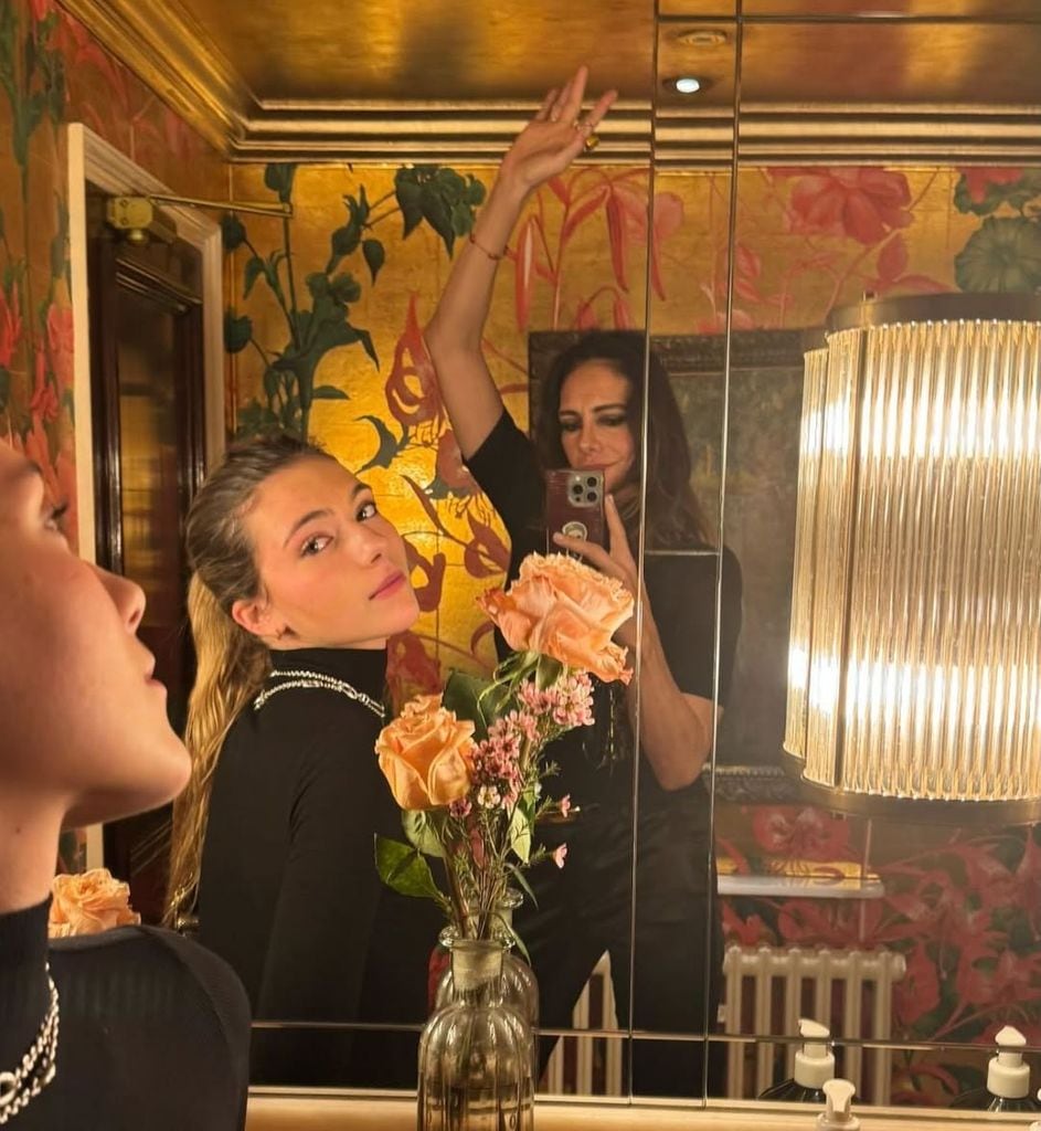 Adriana Abascal con su hija Jimena Villalonga