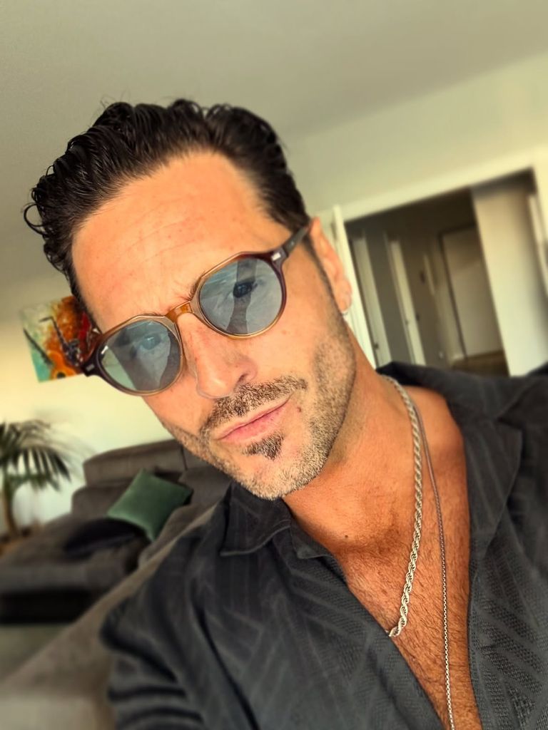 David Bustamante posa en su actual casa