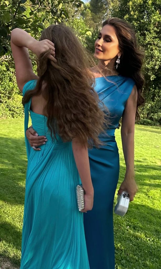 Paloma Cuevas con vestido de Rosa Clará en la boda de Patricia Cerezo en Madrid, 2026.