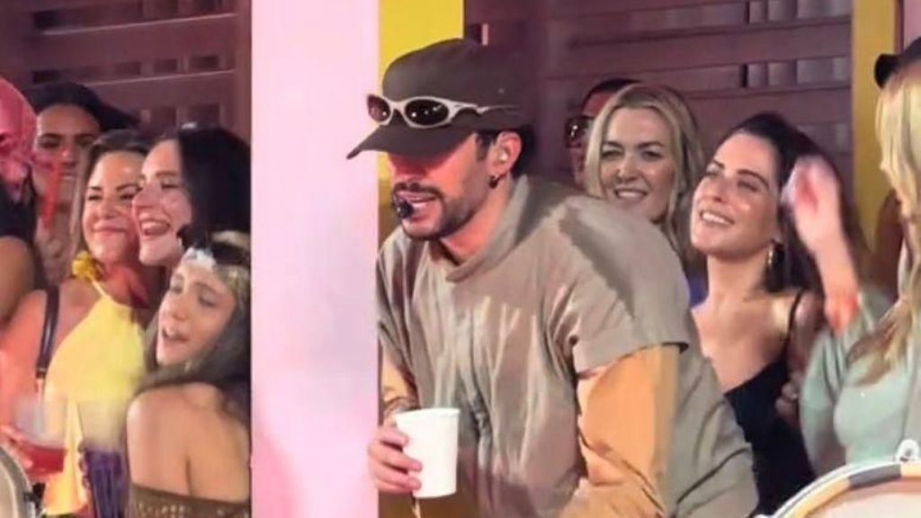 'La Casita' se ha convertido en uno de los espacios más codiciados de los conciertos de Bad Bunny y en una de las imágenes más reconocibles de su gira mundial.