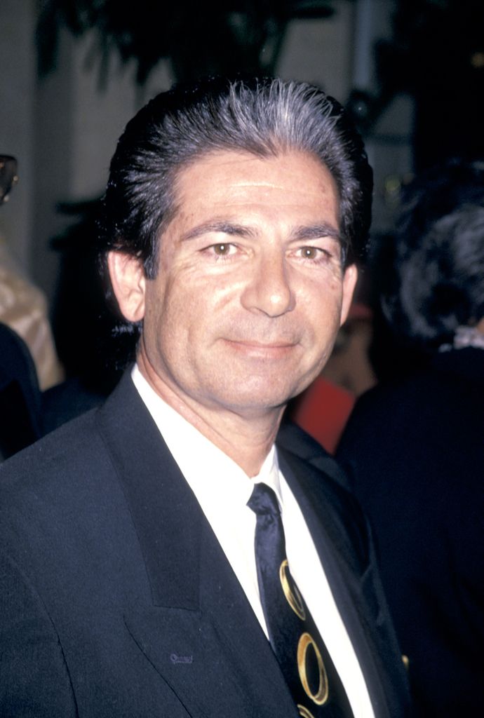 Robert Kardashian, padre de Kim, Kourtney, Khloé y Rob Kardashian, falleció en septiembre de 2003, a los 59 años, a consecuencia de un cáncer de esófago