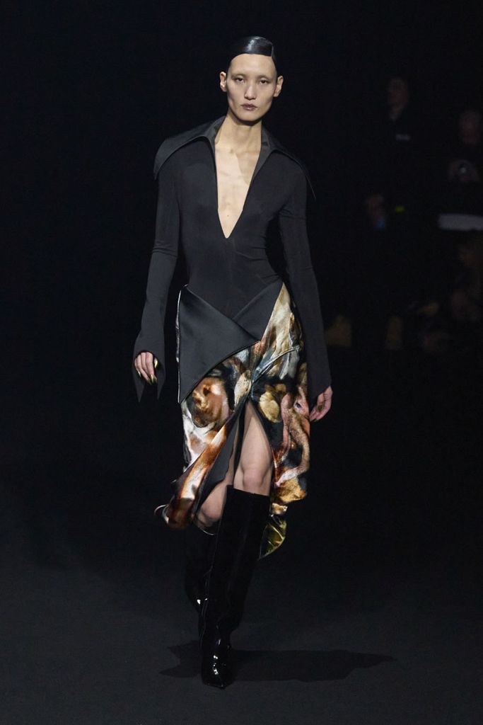 mugler019a