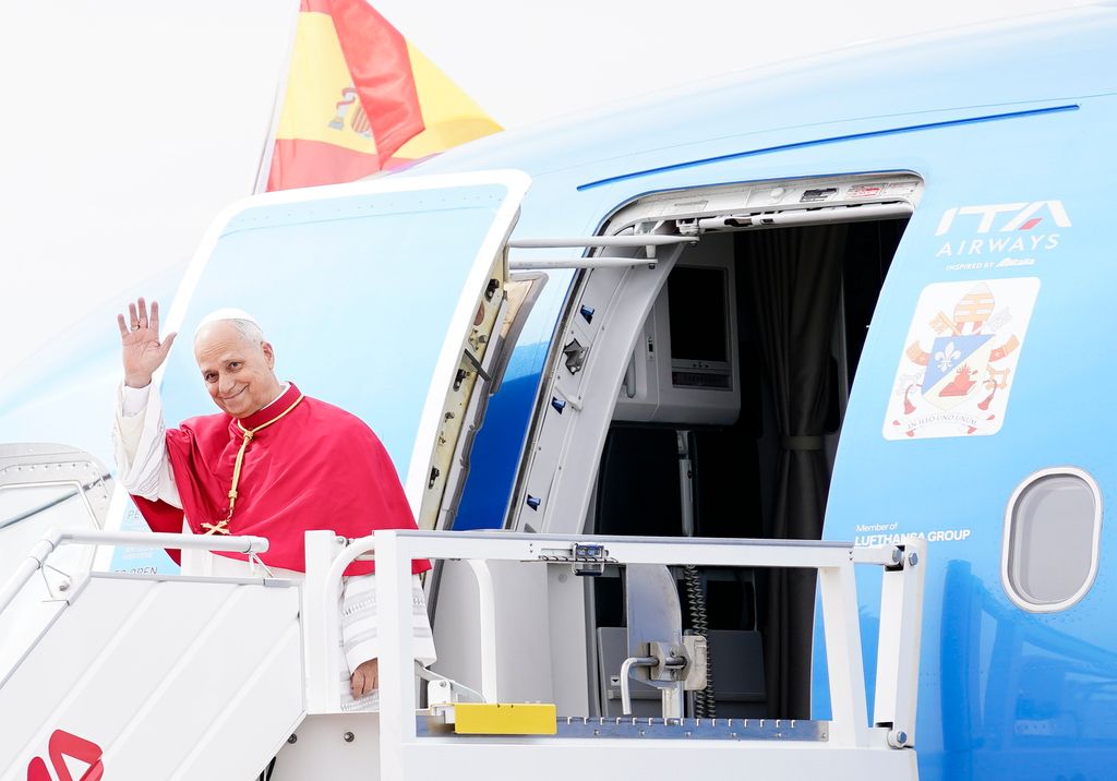 El papa León XIV llegando al Aeropuerto Adolfo Suárez Madrid-Barajas