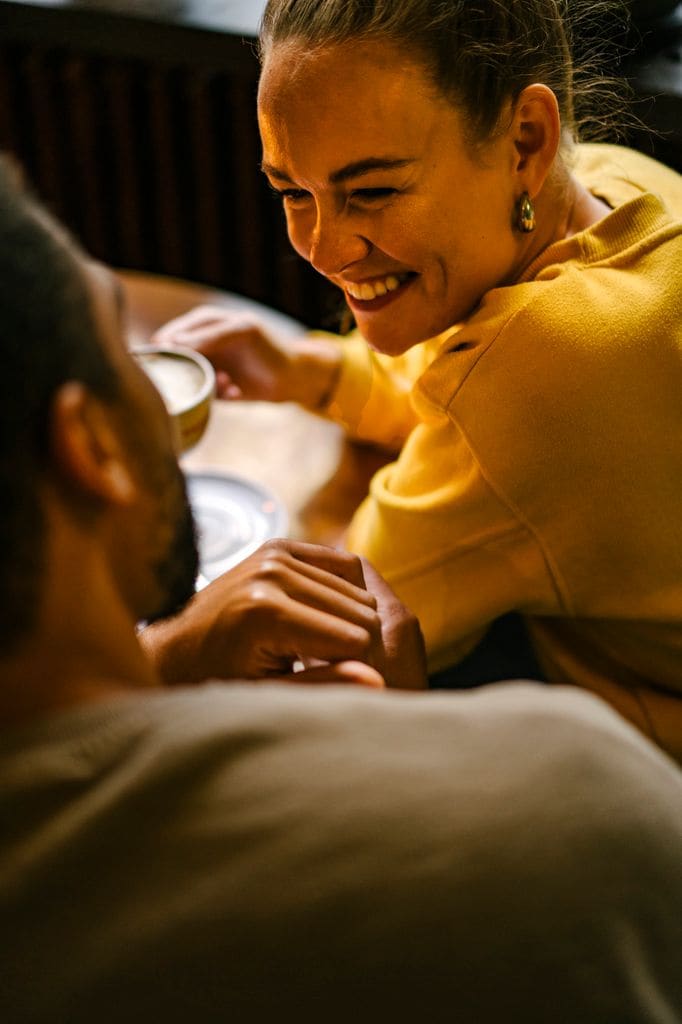 cita romantica cafeteria