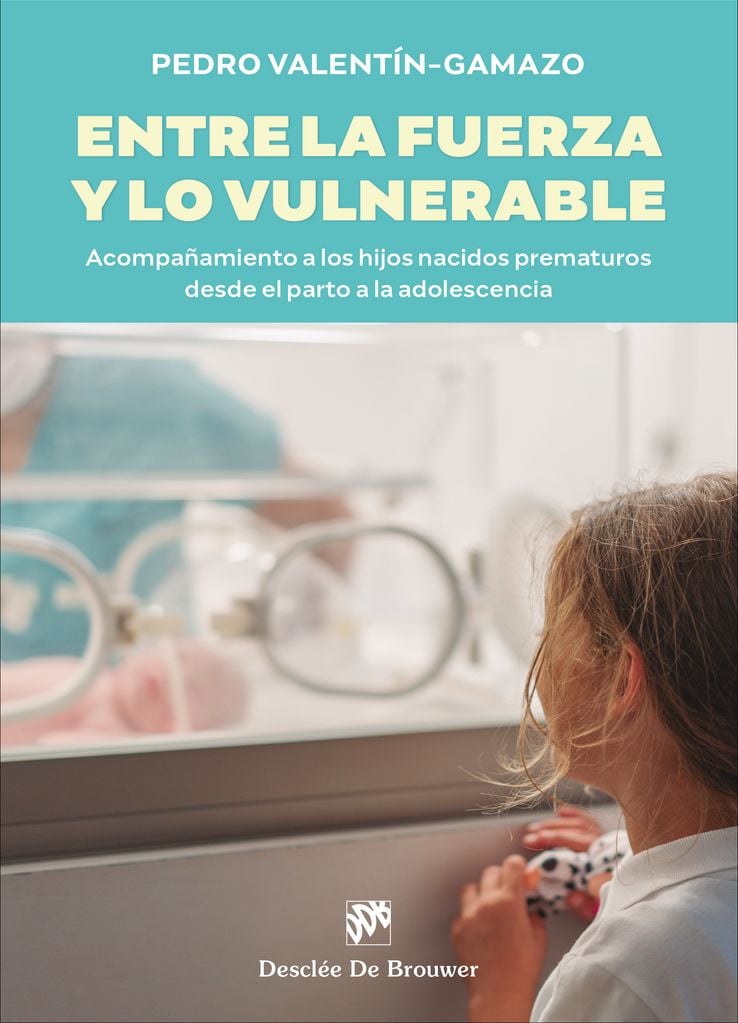 Portada libro 'Entre la fuerza y lo vulnerable' de Pedro Valentín-Gamazo