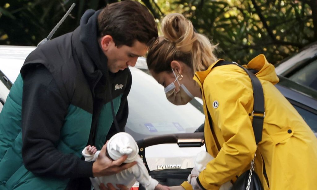 Descubrimos a la pareja de Jaime Lorente y madre de su hija Amaia