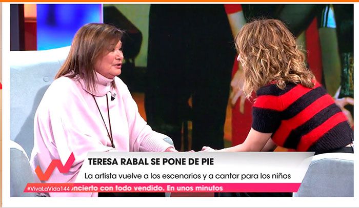 Teresa Rabal junto a Emma Garcia en el programa Viva la Vida