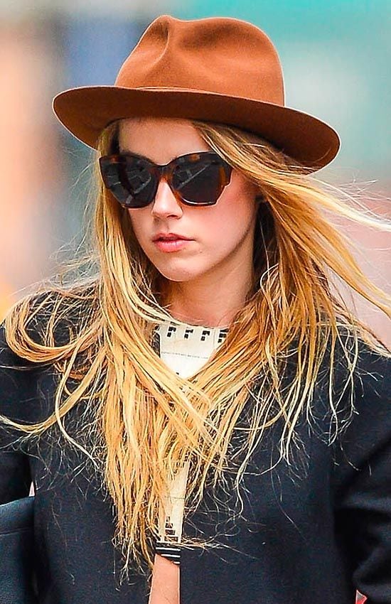celebrities_con_sombreros_amber_heard_2