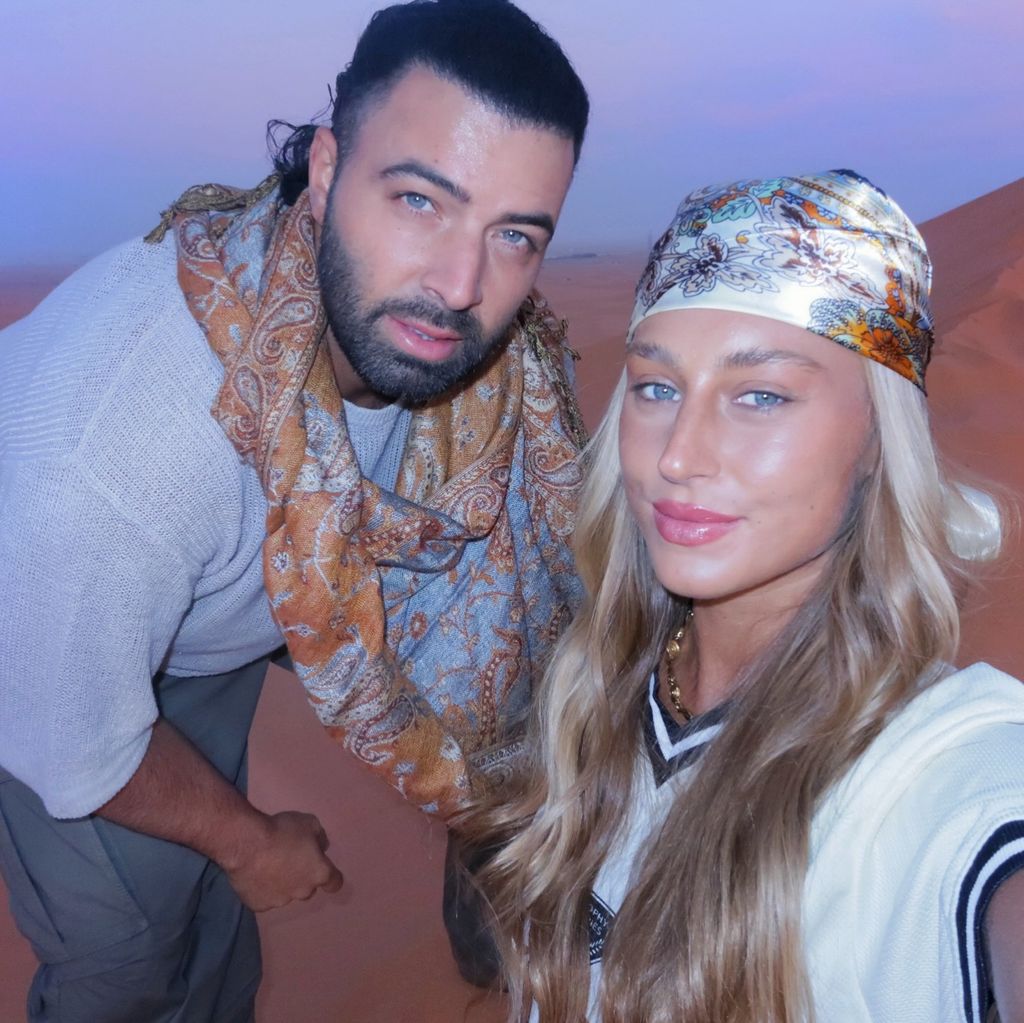 Olivia Eliott y Jencarlos Canela se han comprometido