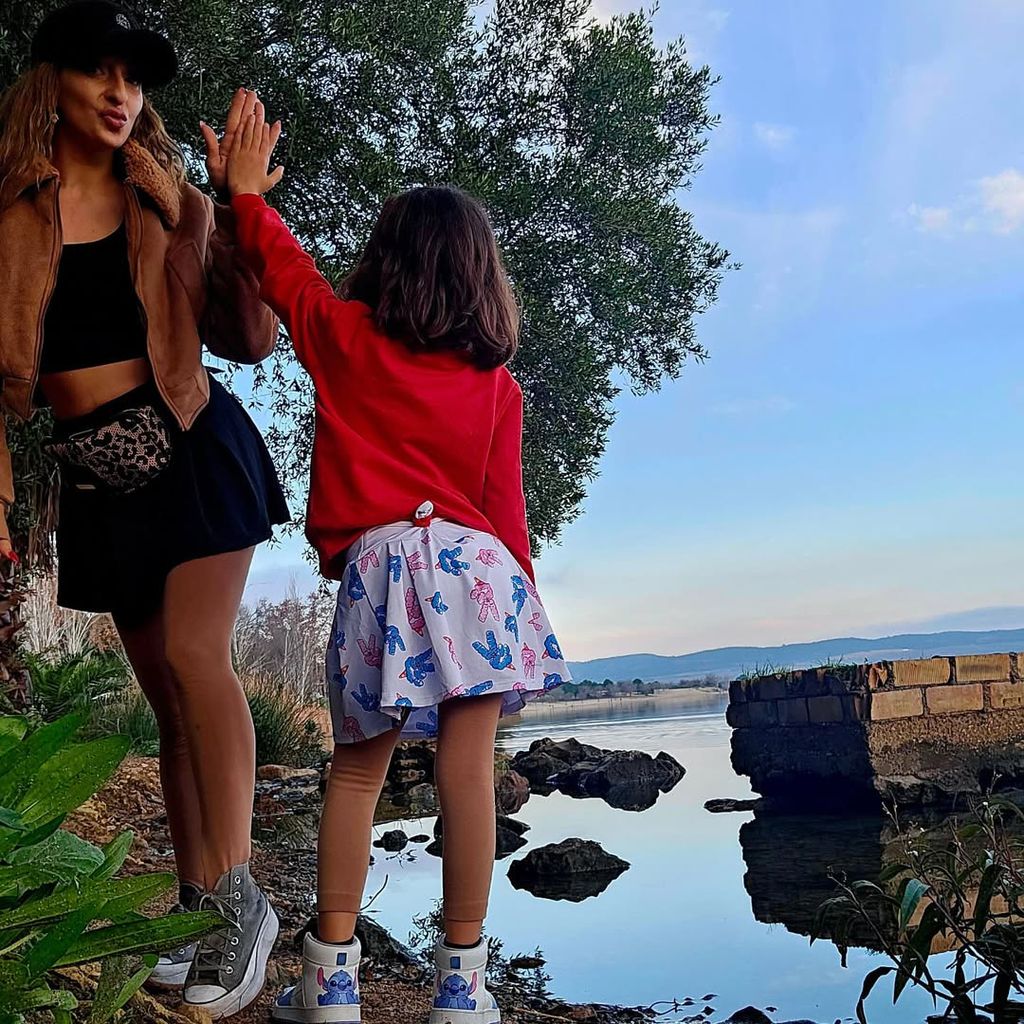 La última foto que compartió Michu con su hija: 'Ella es mi roca'