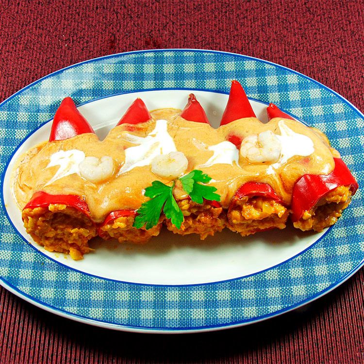 Pimientos del piquillo rellenos de atún y gambas