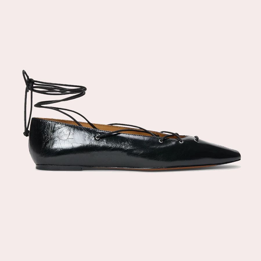 Bailarinas de piel en punta con lazada