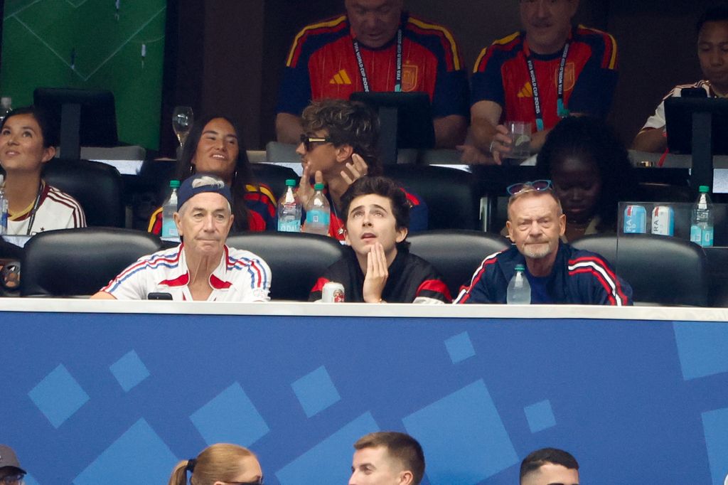 El actor "sufrió" el partido con su padre, Marc Chalamet