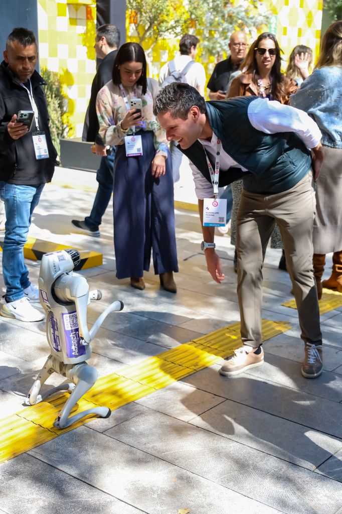 2025 Advertising Week